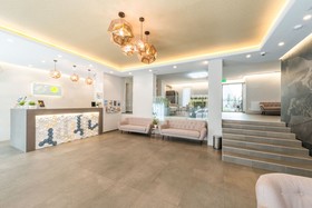 Maple Tree Apartments