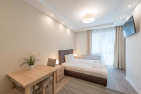 Maple Tree Apartments