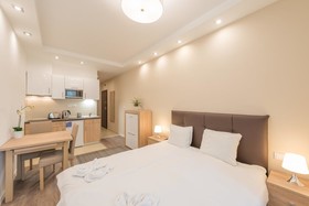 Maple Tree Apartments