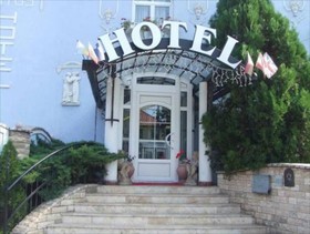 Matus Hotel