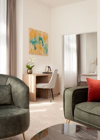 Mera Hotel