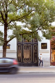 Mera Hotel