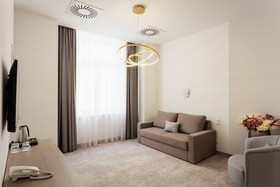 Mera Hotel