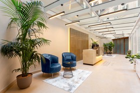 Mera Hotel