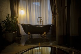 Noble Hotel