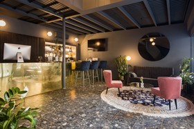 Noble Hotel