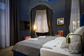 Noble Hotel