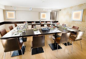 Opera Garden Hotel & Apartments