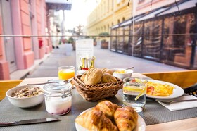 Opera Garden Hotel & Apartments
