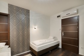 Paulay Downtown Apartments
