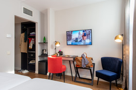 The Three Corners Hotel Art