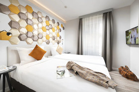 The Three Corners Hotel Art
