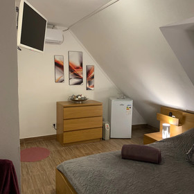 Airport16 B&B