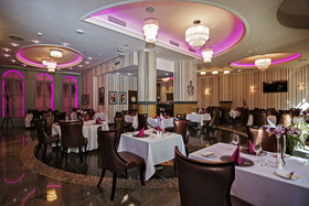 Grand Hotel Glorius Makó