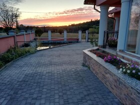 Villa Piros