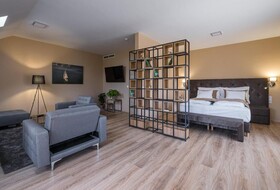 Kistucsok Etterem Food & Room