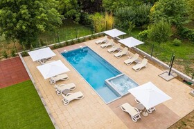 Kistucsok Etterem Food & Room