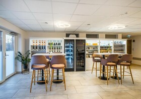 Kistucsok Etterem Food & Room
