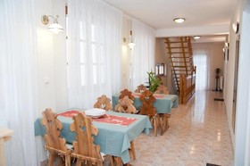 Yowan Apartments