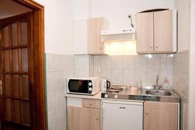 Yowan Apartments