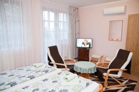 Yowan Apartments