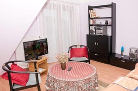 Yowan Apartments