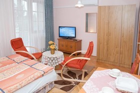 Yowan Apartments