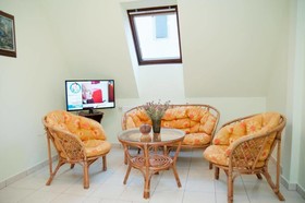 Yowan Apartments