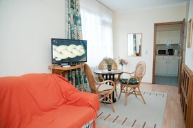Yowan Apartments
