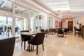 Hotel Botrytis
