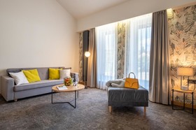 Hotel Botrytis
