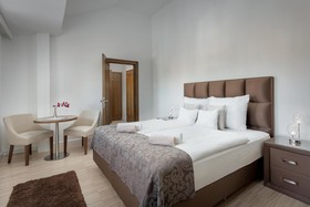 Hotel Botrytis