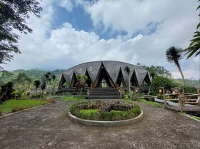 Horison Lucky Garden Villa Petang Bali