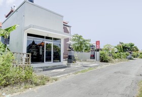 Pondok Dukuh by Oyo