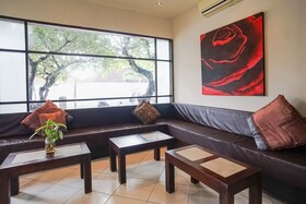 Queen Rose Villa & Spa