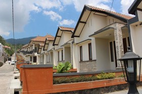 CLV Hotel & Villas