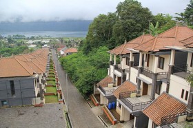 CLV Hotel & Villas