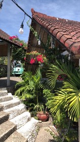 Bali Waenis Sunset View Hotel and Restaurant