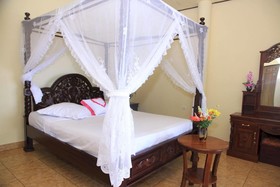 Rising Star Beach Resort Amed