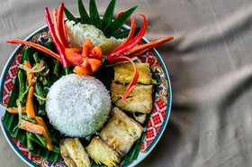 Rising Star Beach Resort Amed