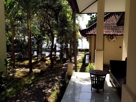 Rising Star Beach Resort Amed