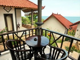 Warung Ary and Home Stay