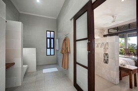 Sea Breeze Candidasa