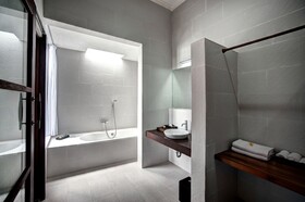 Sea Breeze Candidasa