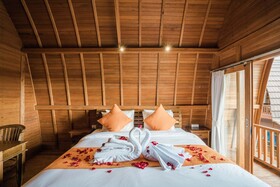 Andi Beach House