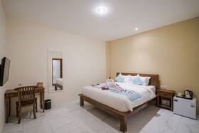Andi Beach House