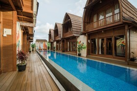Andi Beach House