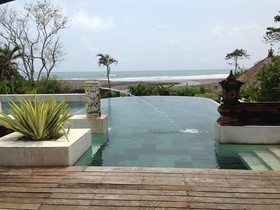 Angin Sepoi Villa