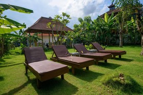 Asung Guest House And Villa