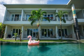 Asung Guest House And Villa